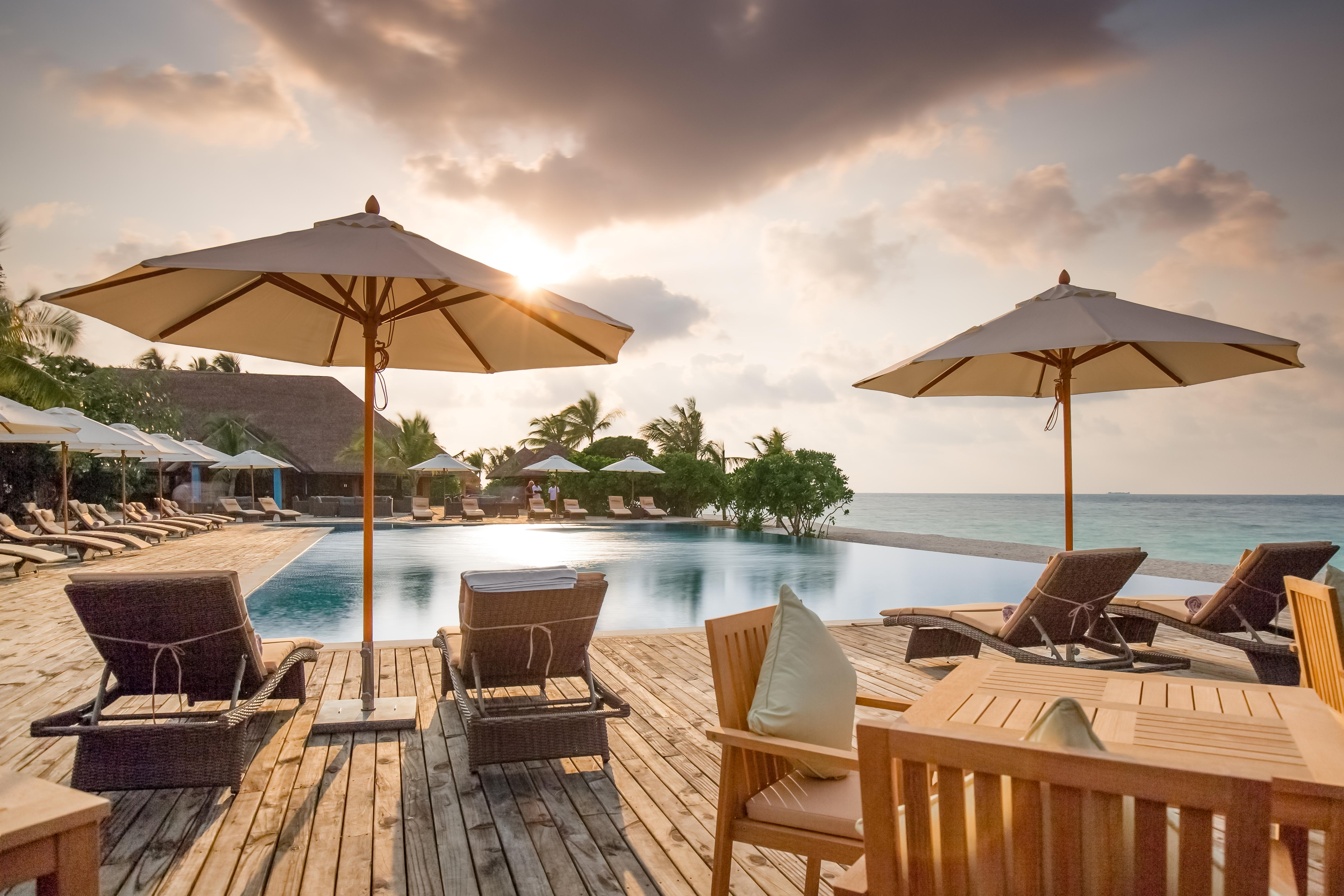 คูดาฟุชิ รีสอร์ต แอนด์ สปา Hotel Meedhoo  ภายนอก รูปภาพ